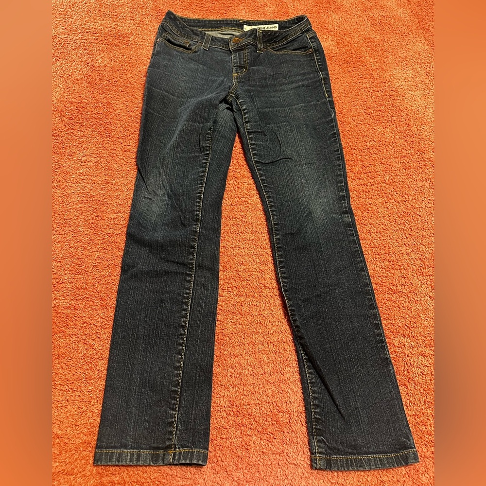 ⭐️ 2/$8 - Women’s Jeans ⭐️